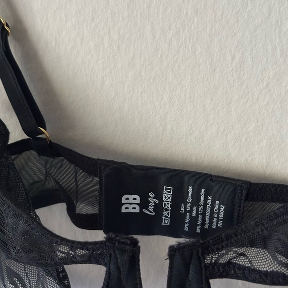 Bootaybag Lace Cutout Bralette - Black Size Large NWT - Picture 5 of 9
